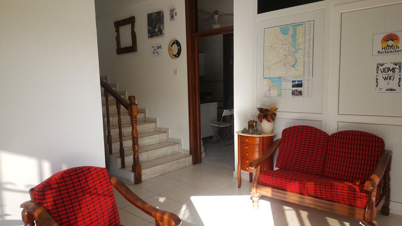 Auberge de jeunesse Hunch Backpackers à Dar es Salaam Extérieur photo