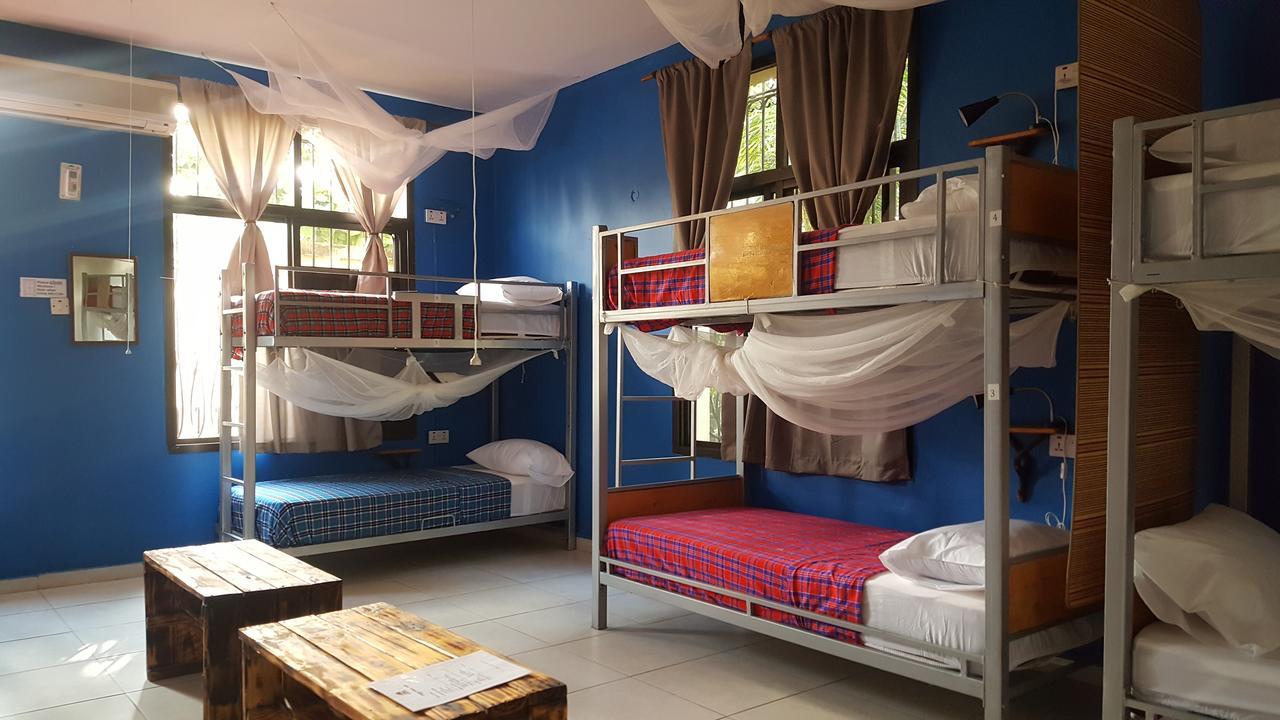 Auberge de jeunesse Hunch Backpackers à Dar es Salaam Extérieur photo