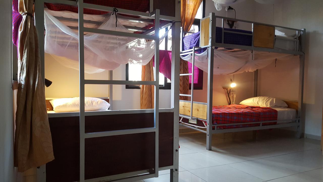 Auberge de jeunesse Hunch Backpackers à Dar es Salaam Extérieur photo