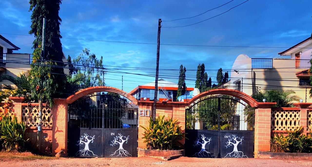 Auberge de jeunesse Hunch Backpackers à Dar es Salaam Extérieur photo