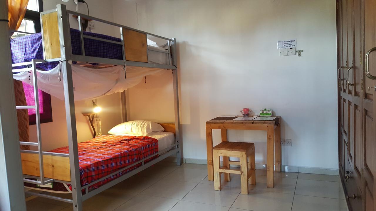 Auberge de jeunesse Hunch Backpackers à Dar es Salaam Extérieur photo