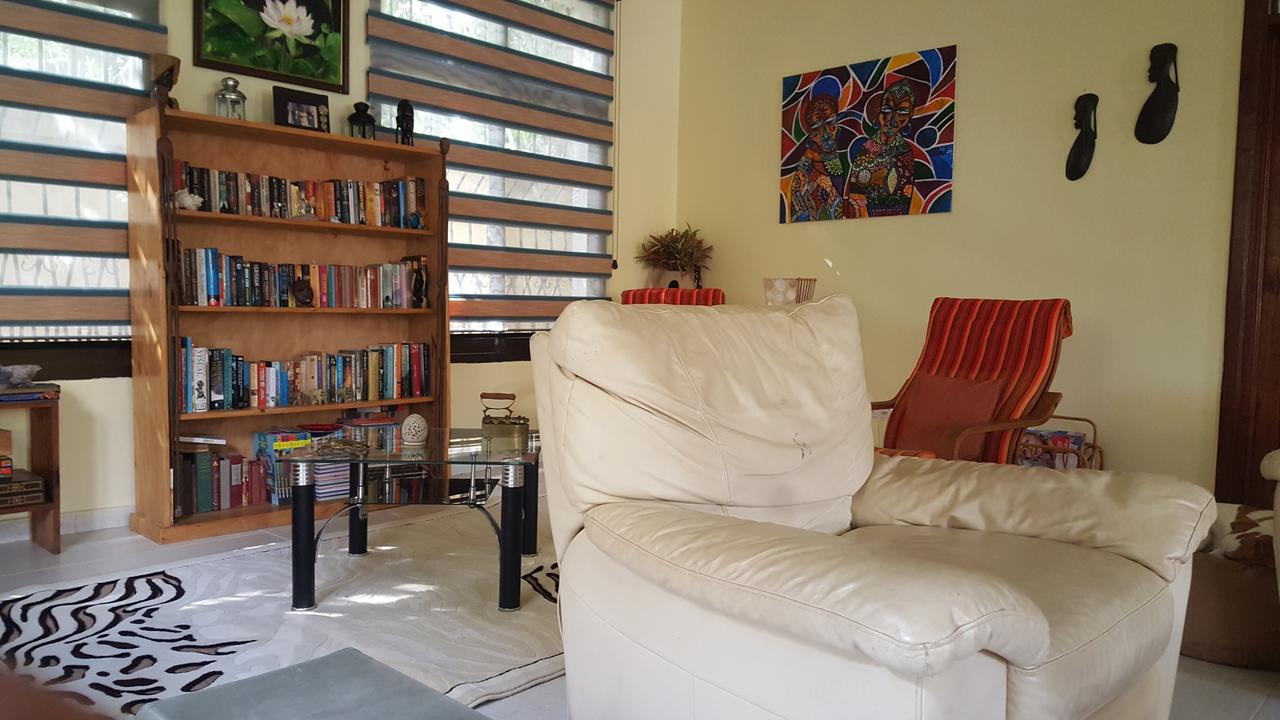 Auberge de jeunesse Hunch Backpackers à Dar es Salaam Extérieur photo