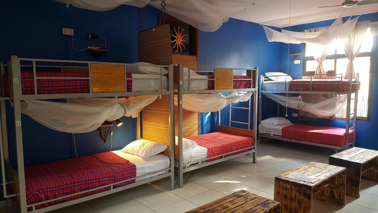 Auberge de jeunesse Hunch Backpackers à Dar es Salaam Extérieur photo