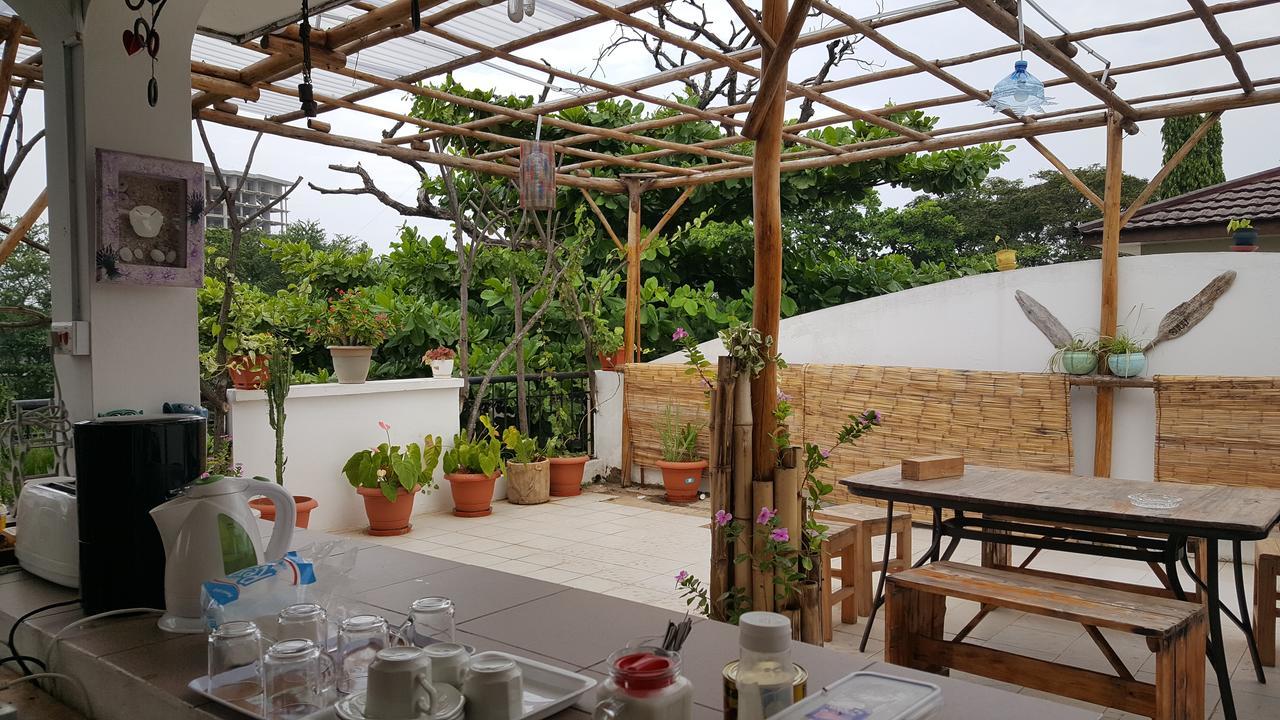 Auberge de jeunesse Hunch Backpackers à Dar es Salaam Extérieur photo