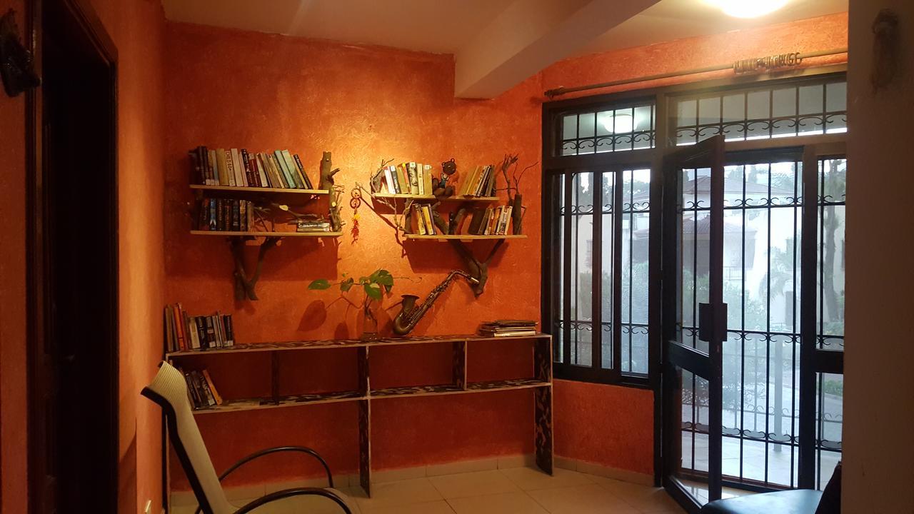 Auberge de jeunesse Hunch Backpackers à Dar es Salaam Extérieur photo