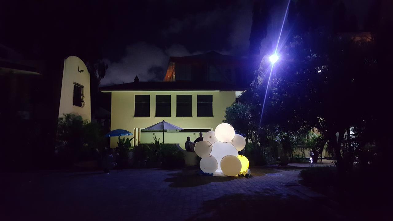 Auberge de jeunesse Hunch Backpackers à Dar es Salaam Extérieur photo