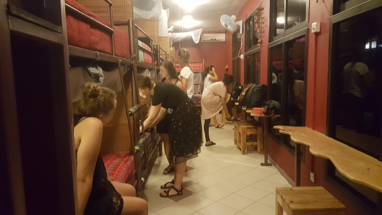 Auberge de jeunesse Hunch Backpackers à Dar es Salaam Extérieur photo