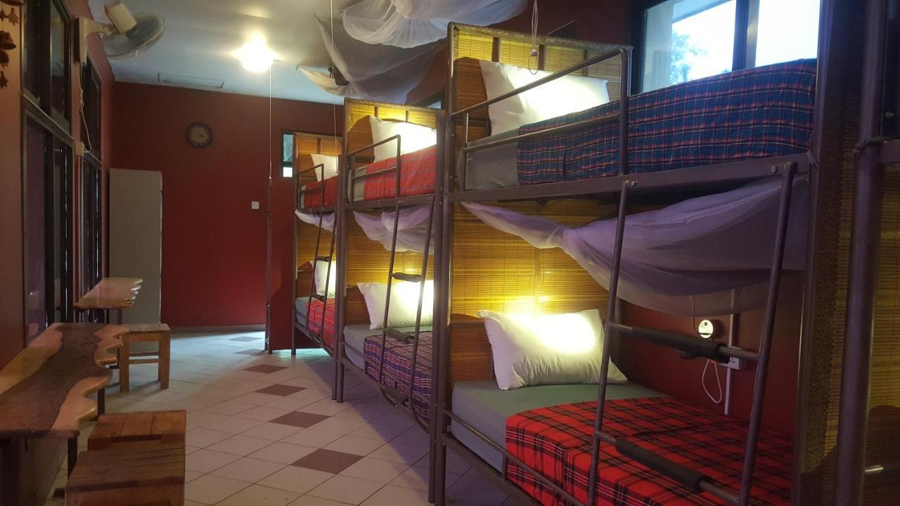 Auberge de jeunesse Hunch Backpackers à Dar es Salaam Extérieur photo