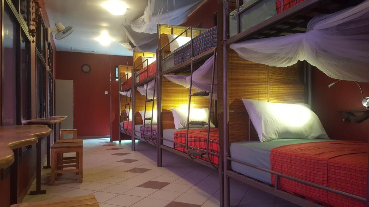 Auberge de jeunesse Hunch Backpackers à Dar es Salaam Extérieur photo